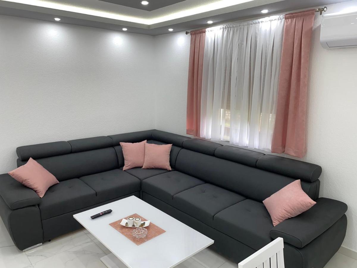 Apartman Jovana Bileca Ngoại thất bức ảnh